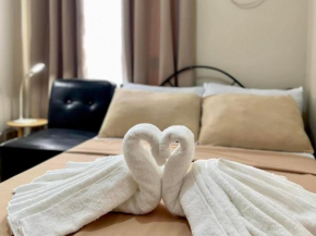 Inviting 2-Bed Apartment in Mandaluyong